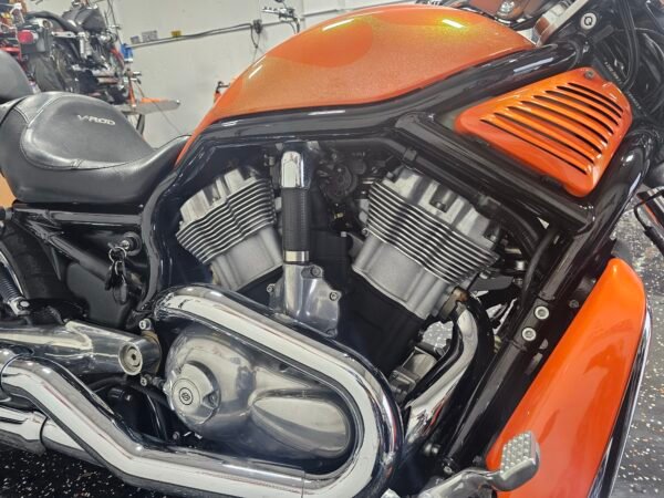 2004 Harley Davidson VRSCB V-Rod - Image 13